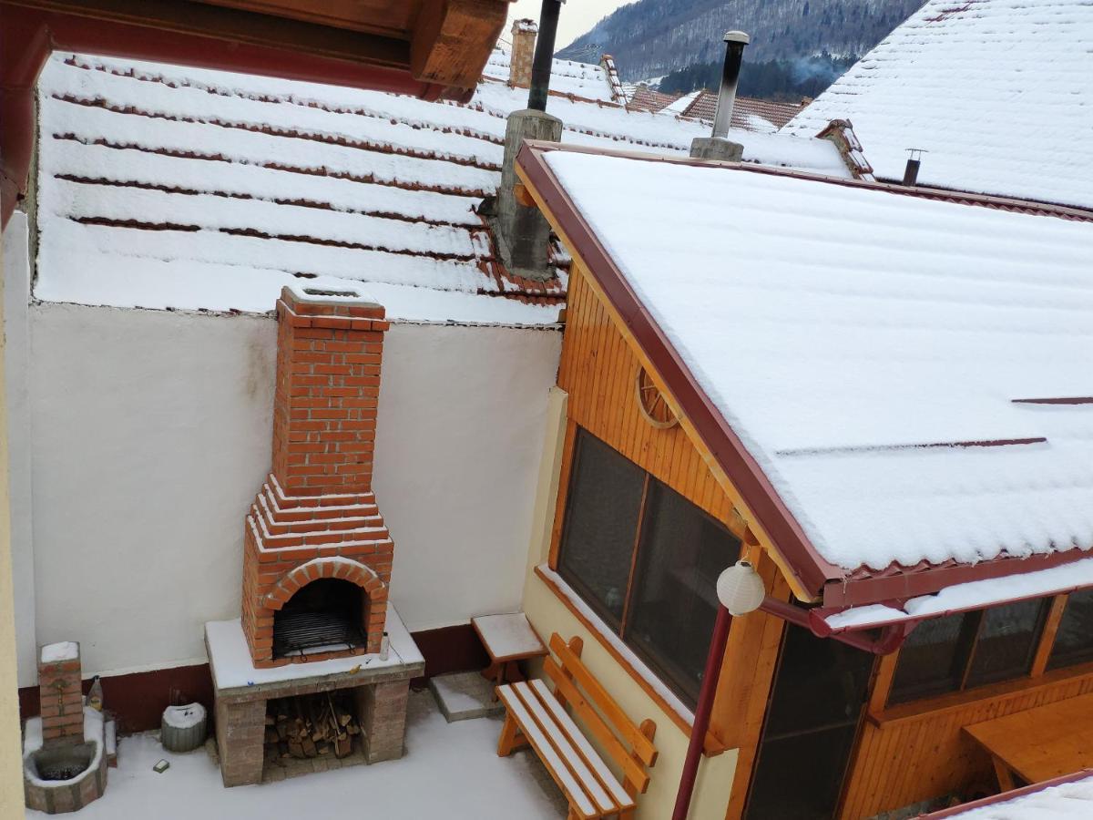 Casa Piatra Craiului Hotel Zărneşti Екстериор снимка