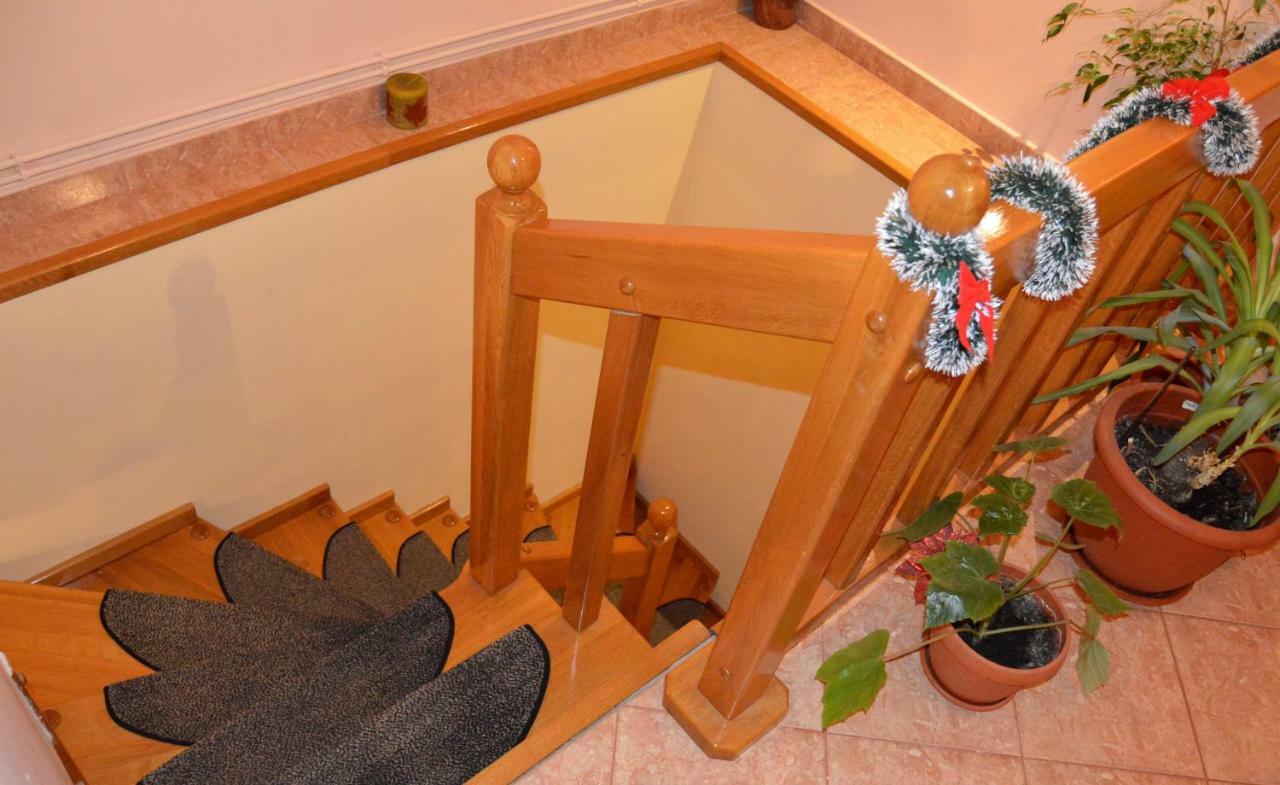 Casa Piatra Craiului Hotel Zărneşti Екстериор снимка