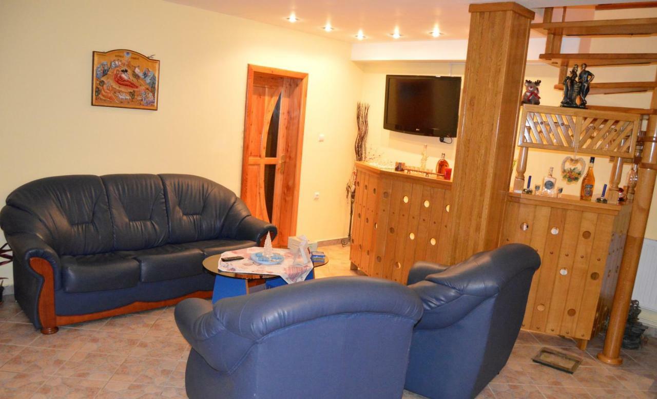 Casa Piatra Craiului Hotel Zărneşti Екстериор снимка