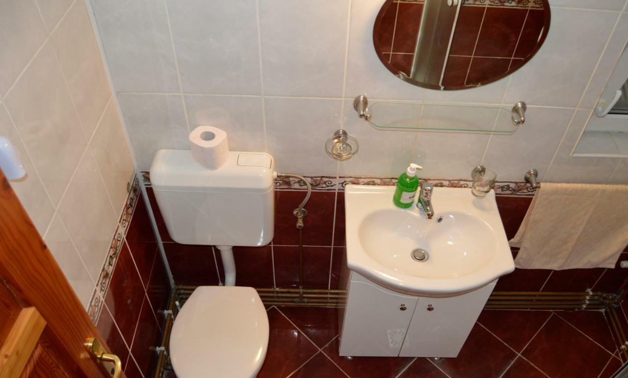 Casa Piatra Craiului Hotel Zărneşti Екстериор снимка