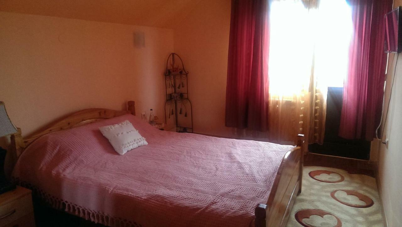 Casa Piatra Craiului Hotel Zărneşti Екстериор снимка