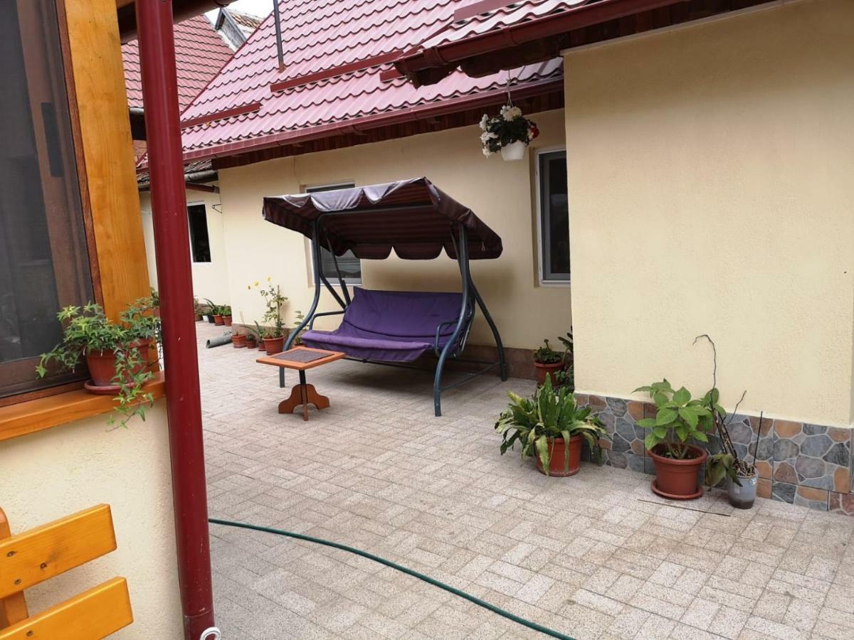 Casa Piatra Craiului Hotel Zărneşti Екстериор снимка