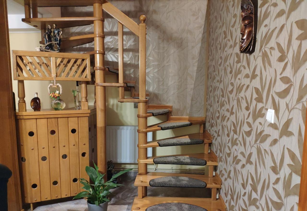 Casa Piatra Craiului Hotel Zărneşti Екстериор снимка